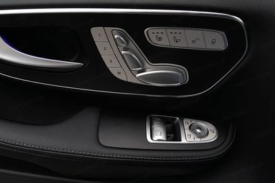 Mercedes V Klasa 300 d 4-Matic 9G-Tronic Avantgarde (długi)