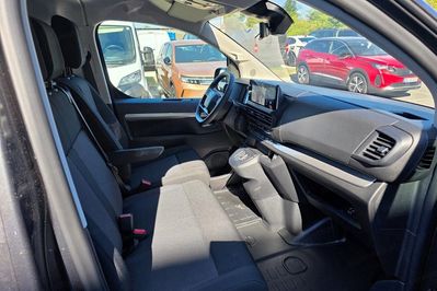 Opel Vivaro XL L2H1 EAT8 Zabudowa Byrgadowa