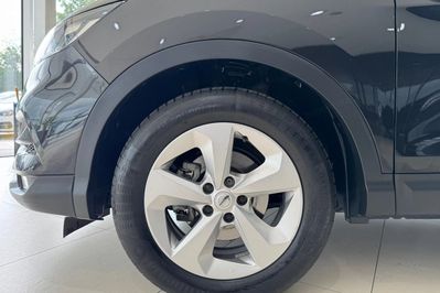 Nissan Qashqai 1.3 DIG-T Acenta DCT