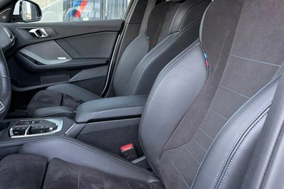 BMW Seria 1 120 mHEV aut