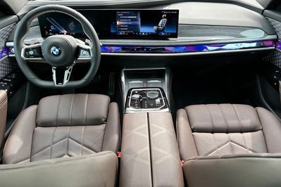 BMW Seria 7 740d xDrive mHEV M Sport sport-aut