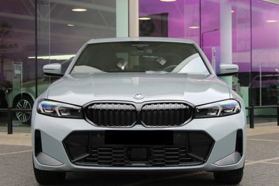 BMW Seria 3 330i xDrive M Sport