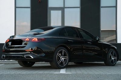 Mercedes Klasa E 220 d  4-Matic AMG