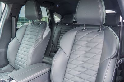 Peugeot 3008 e-3008 GT 73kWh