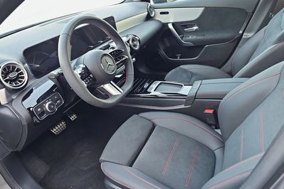 Mercedes Klasa A 250 e PHEV AMG Line 8G-DCT