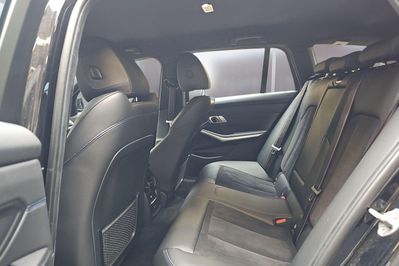 BMW Seria 3 330i M Sport aut