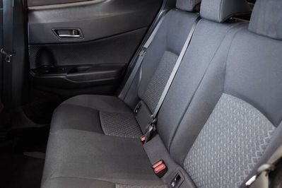 Toyota C-HR 1.8 Hybrid