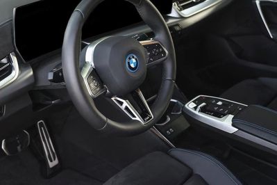 BMW iX2 eDrive20 M Sport