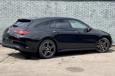 Mercedes CLA 200  AMG Line Shooting Brake