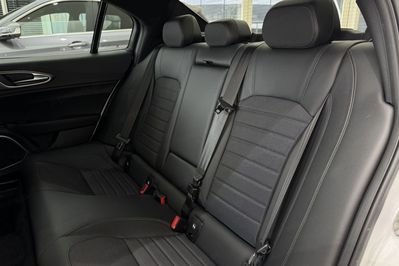 Alfa Romeo Giulia 2.0 Turbo Super aut