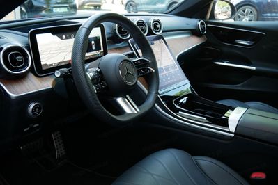 Mercedes Klasa C Kombi 220 d 4MATIC AMG Line