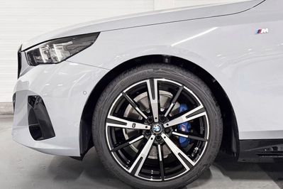 BMW Seria 5 Touring 520d xDrive M Sport