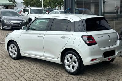 Suzuki Swift Premium Plus 1.2 Dualjet CVT SHVS