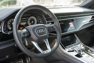 Audi Q8 SQ8 TFSI Quattro Tiptronic