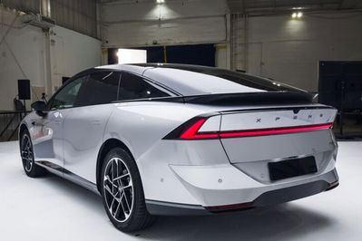 XPENG P7+ Performance Pro  74.9 kWh AWD