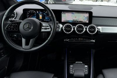 Mercedes GLB 200