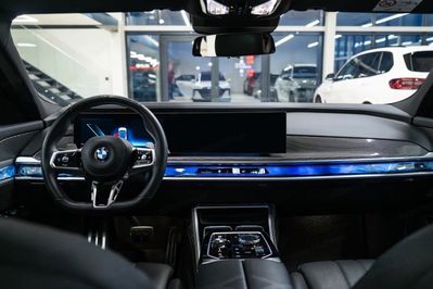 BMW Seria 7 740d xDrive M Sport