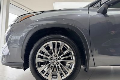 Toyota Highlander 2.5 Hybrid Prestige 4x4