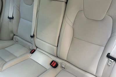 Volvo XC60 B5 B AWD Ultra Bright