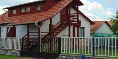 Csipkerózsa Vendégház Mezőkövesd - foto 2