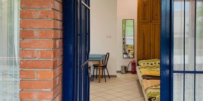 Piac Téri Turista és Munkásszállás Dunaújváros - foto 3