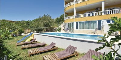 Apartman Žrnovnica - CDE322 - foto 2