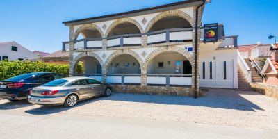 Apartments With Parking Space Vir - 18540 - foto 4