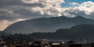 Skylark | Manhattan Penthouse with Jacuzzi & Panoramic View Brașov - foto 2