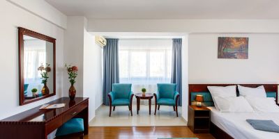 Hotel Lira Pacific Constanța - foto 2