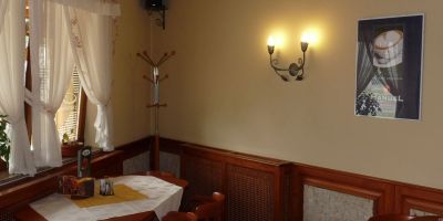 Família Pizzéria és Szálláshely Paks - foto 5