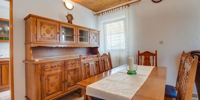 Apartman s klimatizací s terasou pro 6 os. se 3 ložnicemi A-12149-a - Apartments With Parking Space Nerezine, Lošinj - 12149 Nerezine, foto 3