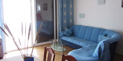 Apartman s klimatizací s terasou s manželskou postelí s 1 ložnicí A-11082-a - Apartments With Parking Space Banjol, Rab - 11082 Banjol, foto 1