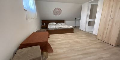 Apartman pro 4 os. se 2 ložnicemi s panoramou v podkroví - Andrea Apartman Balatonfüred, foto 1