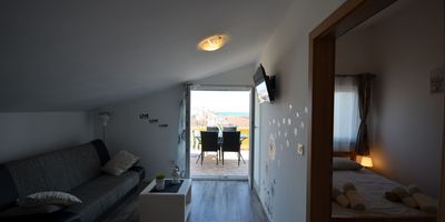 Apartman s klimatizací s terasou pro 4 os. s 1 ložnicí A-18607-a - Apartments With Parking Space Vir - 18607, foto 4