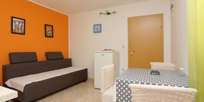 Apartman s klimatizací s balkónem pro 4 os. s 1 ložnicí A-18218-a - Apartments By The Sea Živogošće - Porat, Makarska - 18218 Živogošće - Porat, foto 2