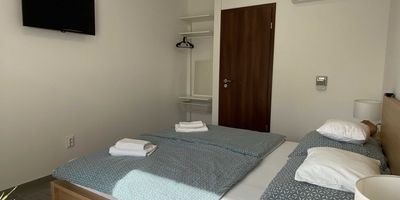Standard Pokoj s klimatizací s manželskou postelí - Sulyom Panzió Tiszafüred, foto 1