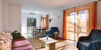 Apartman pro 6 os. se 4 ložnicemi - Casa Mario Medulin, foto 1