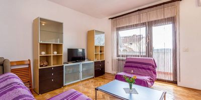 Apartman pro 8 os. se 4 ložnicemi - Jovanka Medulin, foto 2
