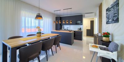 Apartman pro 6 os. se 3 ložnicemi - Apartment Crystal Aura 2 Malinska II, foto 2