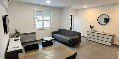 Apartman s klimatizací s terasou pro 4 os. se 2 ložnicemi A-22296-a - Apartments With Parking Space Stobreč, Split - 22296 Stobreč, foto 4