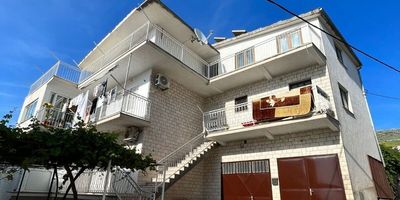 Apartman s klimatizací s terasou pro 4 os. se 2 ložnicemi A-22296-a - Apartments With Parking Space Stobreč, Split - 22296 Stobreč, foto 1