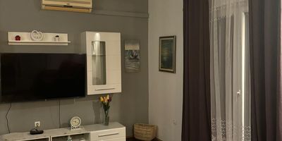 Apartman s klimatizací s balkónem pro 6 os. se 2 ložnicemi A-4040-b - Apartments With Parking Space Jelsa, Hvar - 4040 Jelsa, foto 3