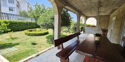 Apartman s terasou se zahradou pro 6 os. se 3 ložnicemi - Apartman Milan Novi Vinodolski, foto 1