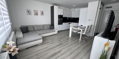 Apartman s vlastní kuchyní pro 4 os. se 2 ložnicemi s výhledem na město - Bajcsy Corner Apartman Debrecen, foto 1