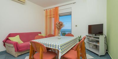 Apartman s klimatizací s terasou pro 9 os. se 3 ložnicemi A-23678-a - Apartments By The Sea Podgora, Makarska - 23678 Podgora, foto 3