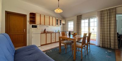 Apartman s klimatizací s terasou pro 4 os. s 1 ložnicí A-24795-a - Apartments By The Sea Kukljica, Ugljan - 24795 Kukljica, foto 1