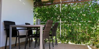 Apartman s klimatizací s terasou pro 5 os. se 2 ložnicemi A-25387-a - Apartments By The Sea Okrug Gornji, Čiovo - 25387 Okrug Gornji, foto 1