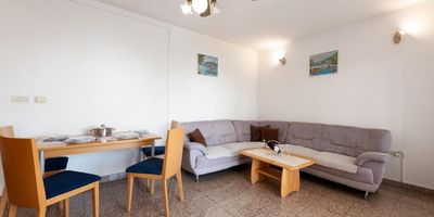 Apartman s klimatizací s balkónem pro 7 os. se 2 ložnicemi A-27936-a - Apartments With Parking Space Ičići, Opatija - 27936 Ičići, foto 3