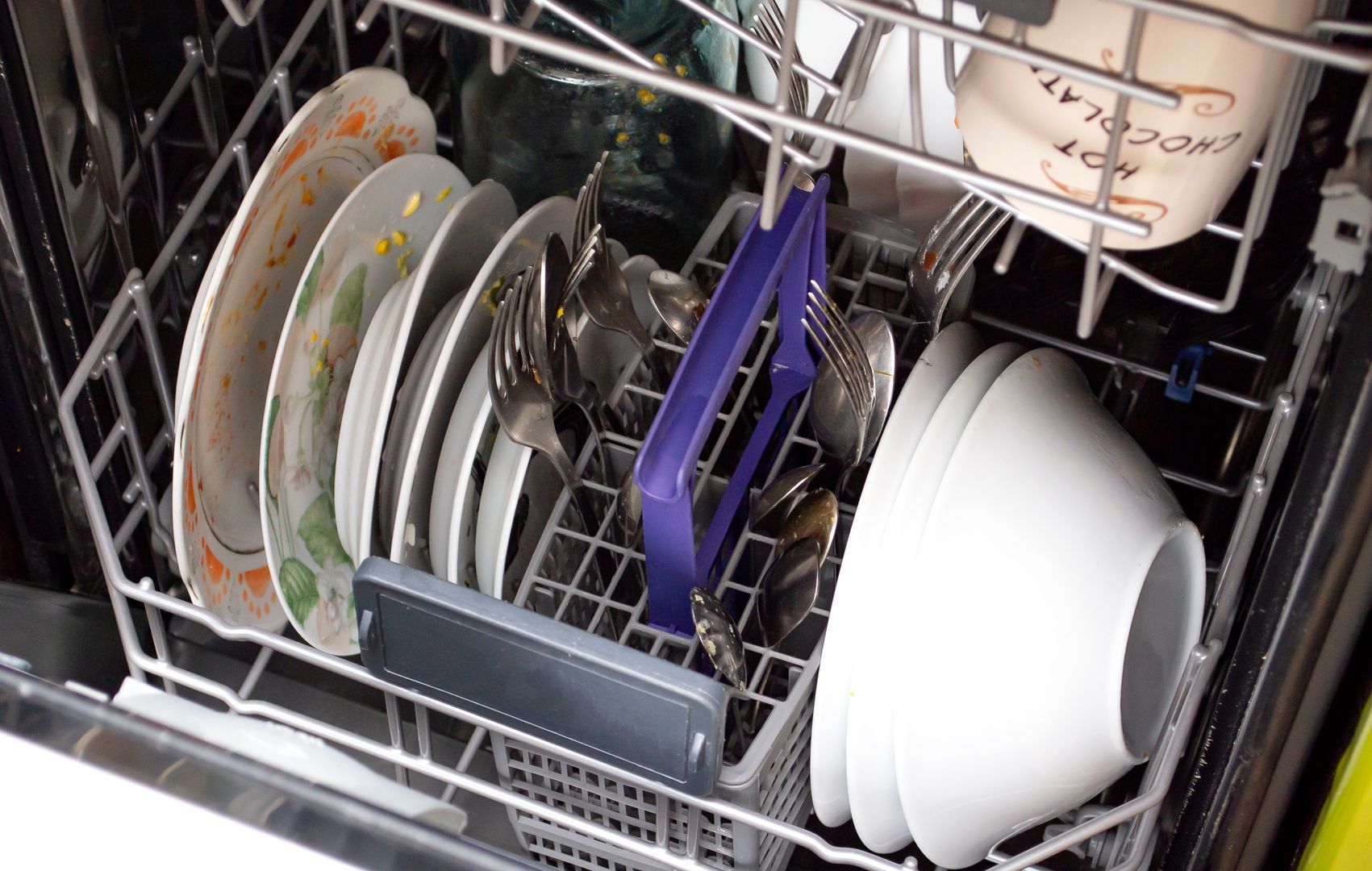 Avoid these common mistakes: Dishes you should never wash in a dishwasher