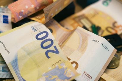 Wypłacam euro z Euronetu – taniej niż w kantorze?
